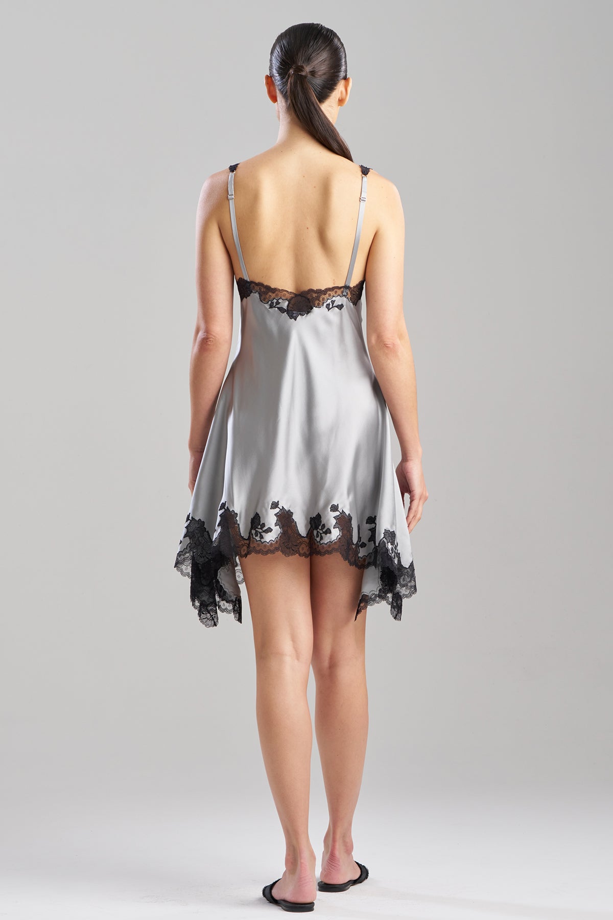 Natori Lolita Lace V-Neck Silk Chemise