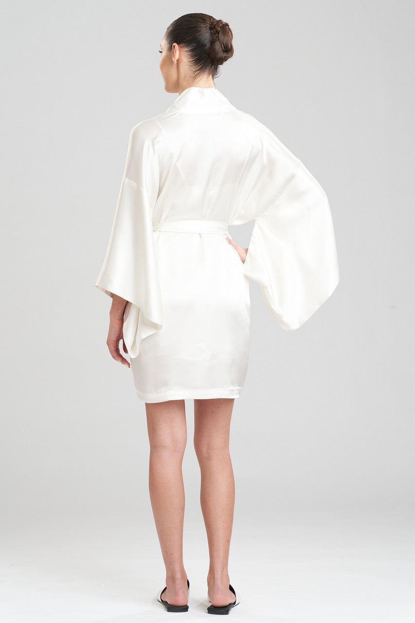 Natori Buy Key Essentials Silk Wrap in Warm White Online