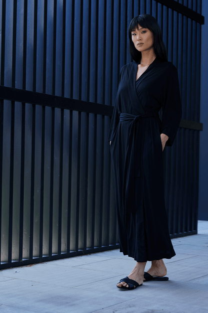 Natori Buy Shangri-La TENCEL™ Robe in Black Online