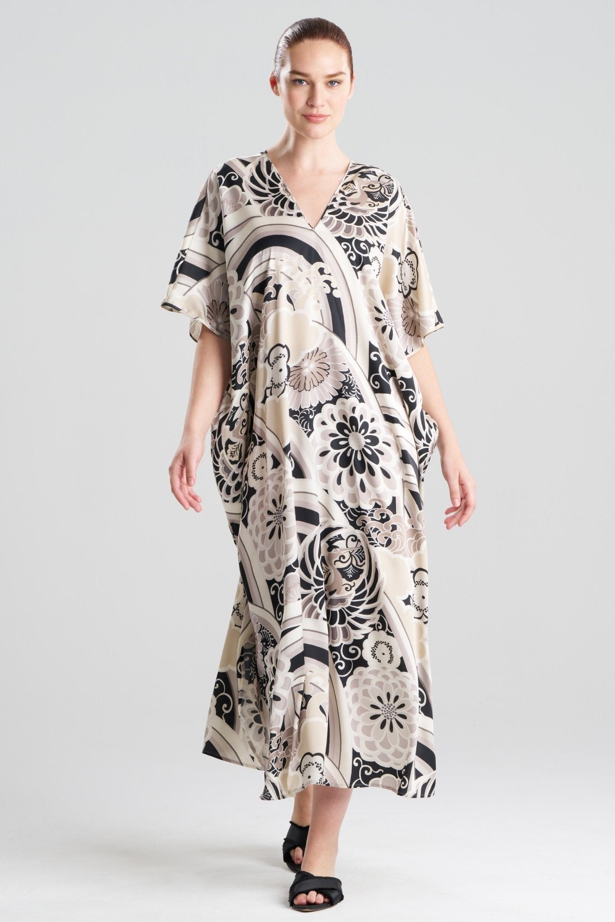 Natori Medallion V-Neck Caftan