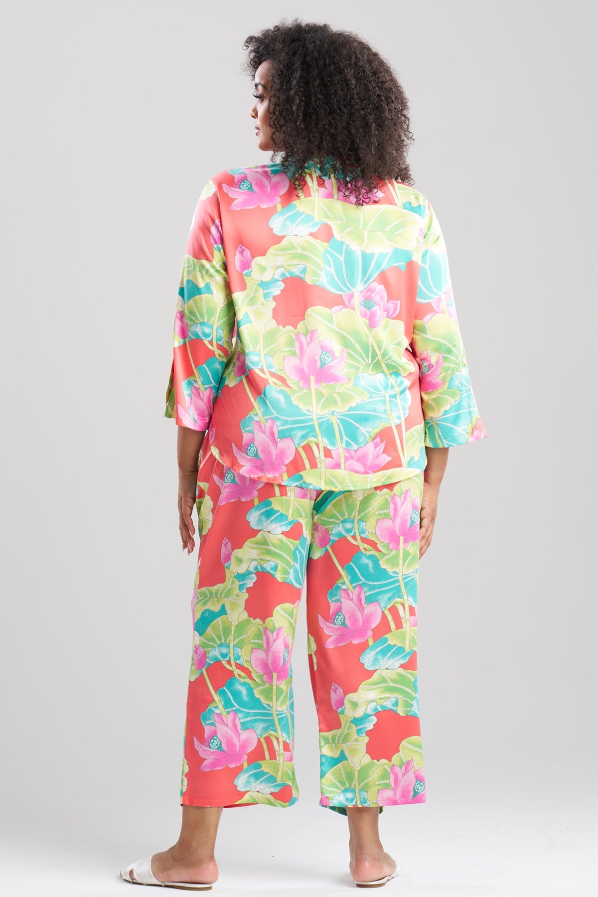 Natori Ascendant Lotus Printed Satin Mandarin PJ Set