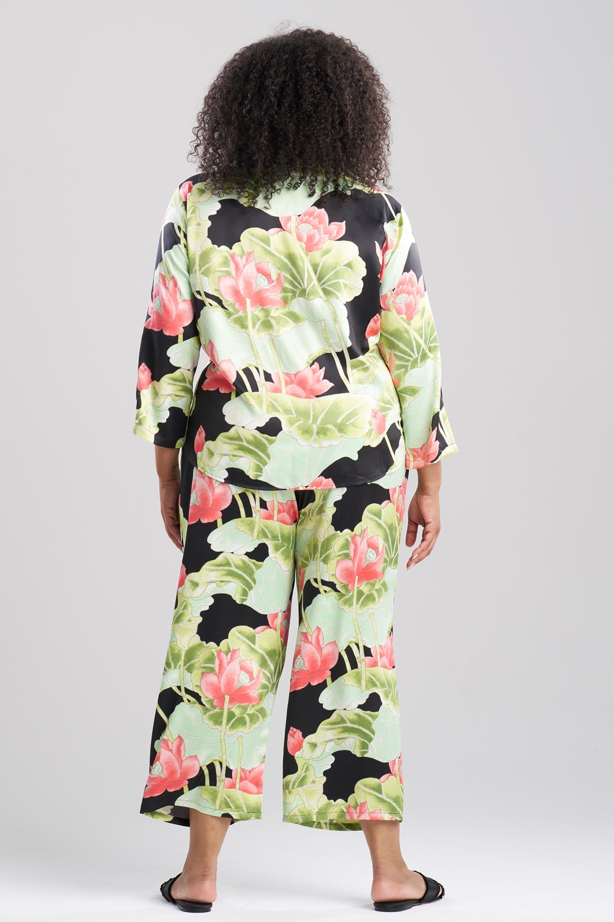 Natori Ascendant Lotus Printed Satin Mandarin PJ Set
