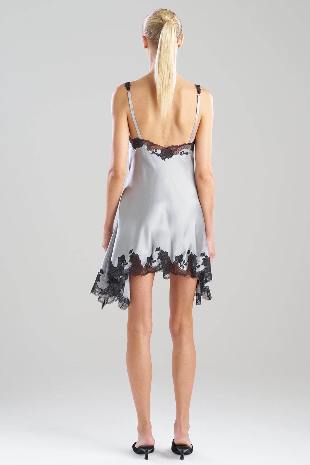 Natori Lolita Lace V-Neck Silk Chemise