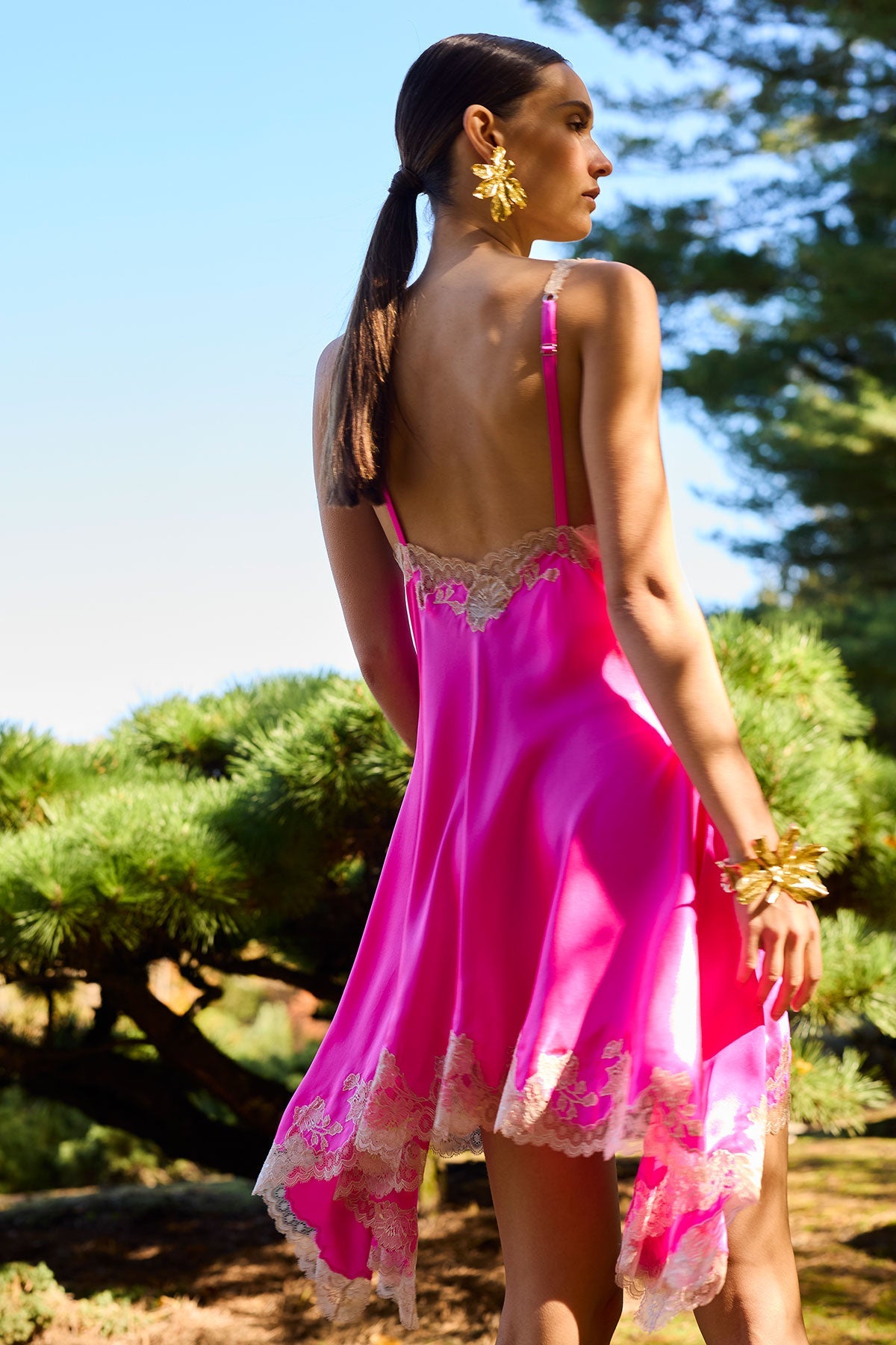 Natori Lolita Lace V-Neck Silk Chemise