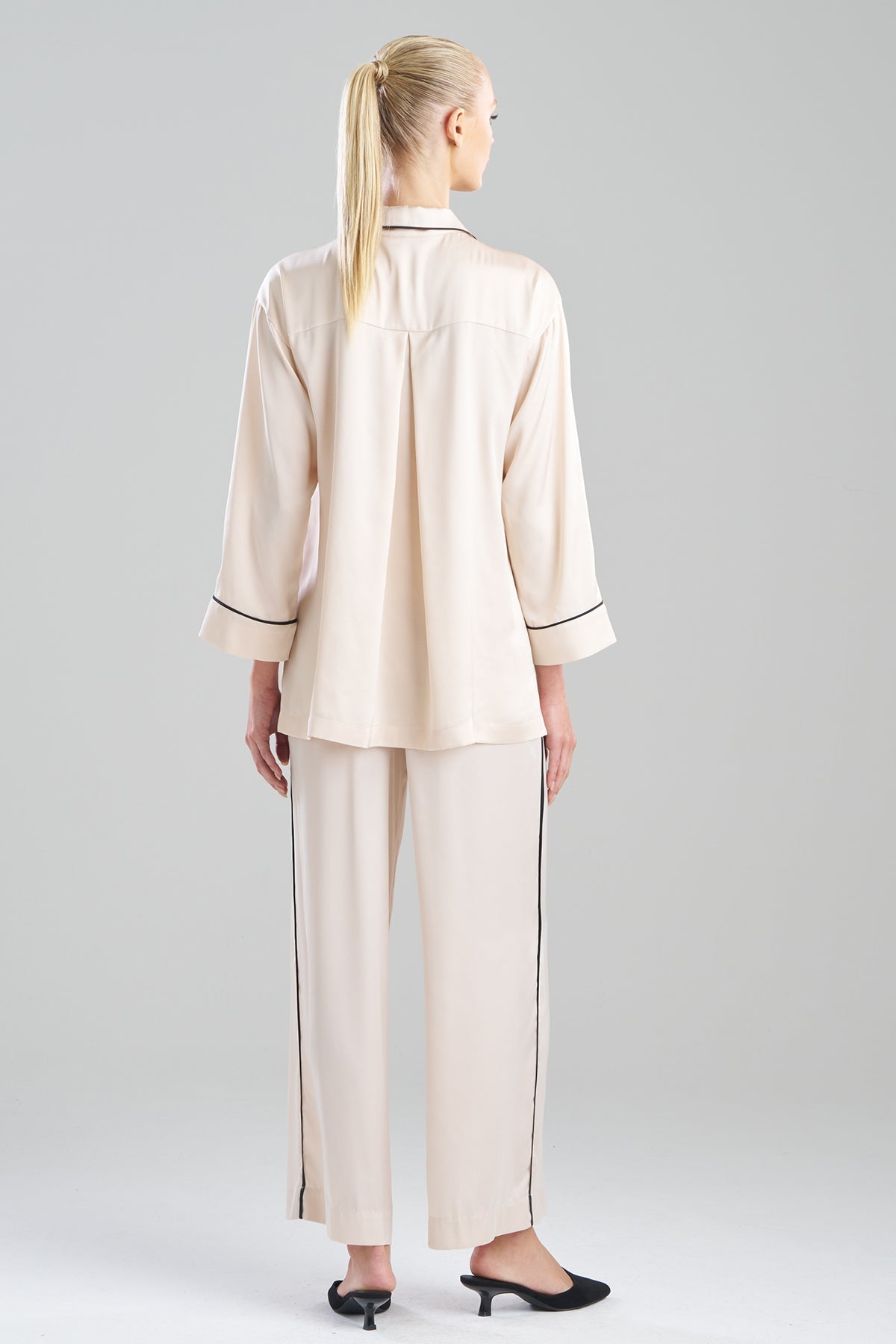 Natori Satin Essentials Oversized Notch Shirt