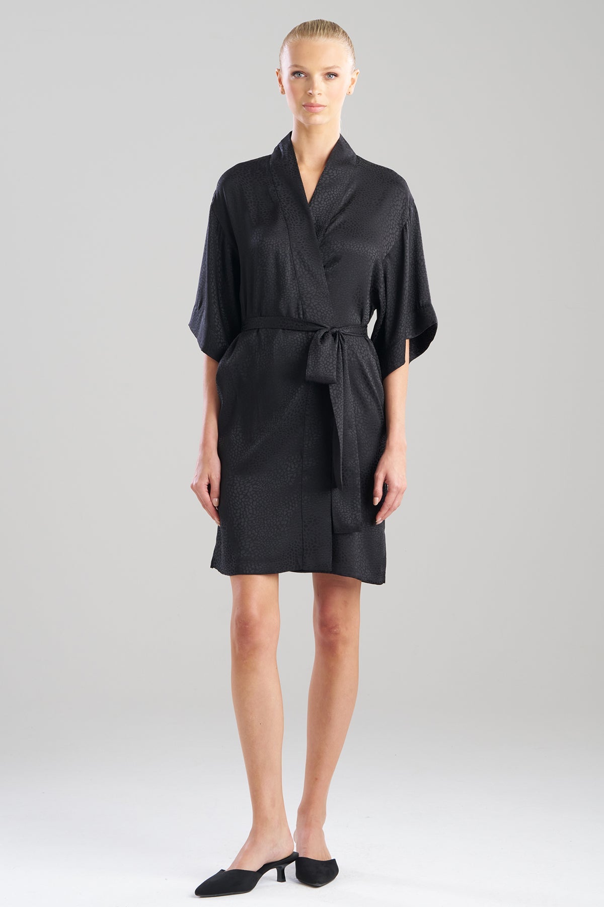 Natori Wilderness Satin Jacquard Wrap