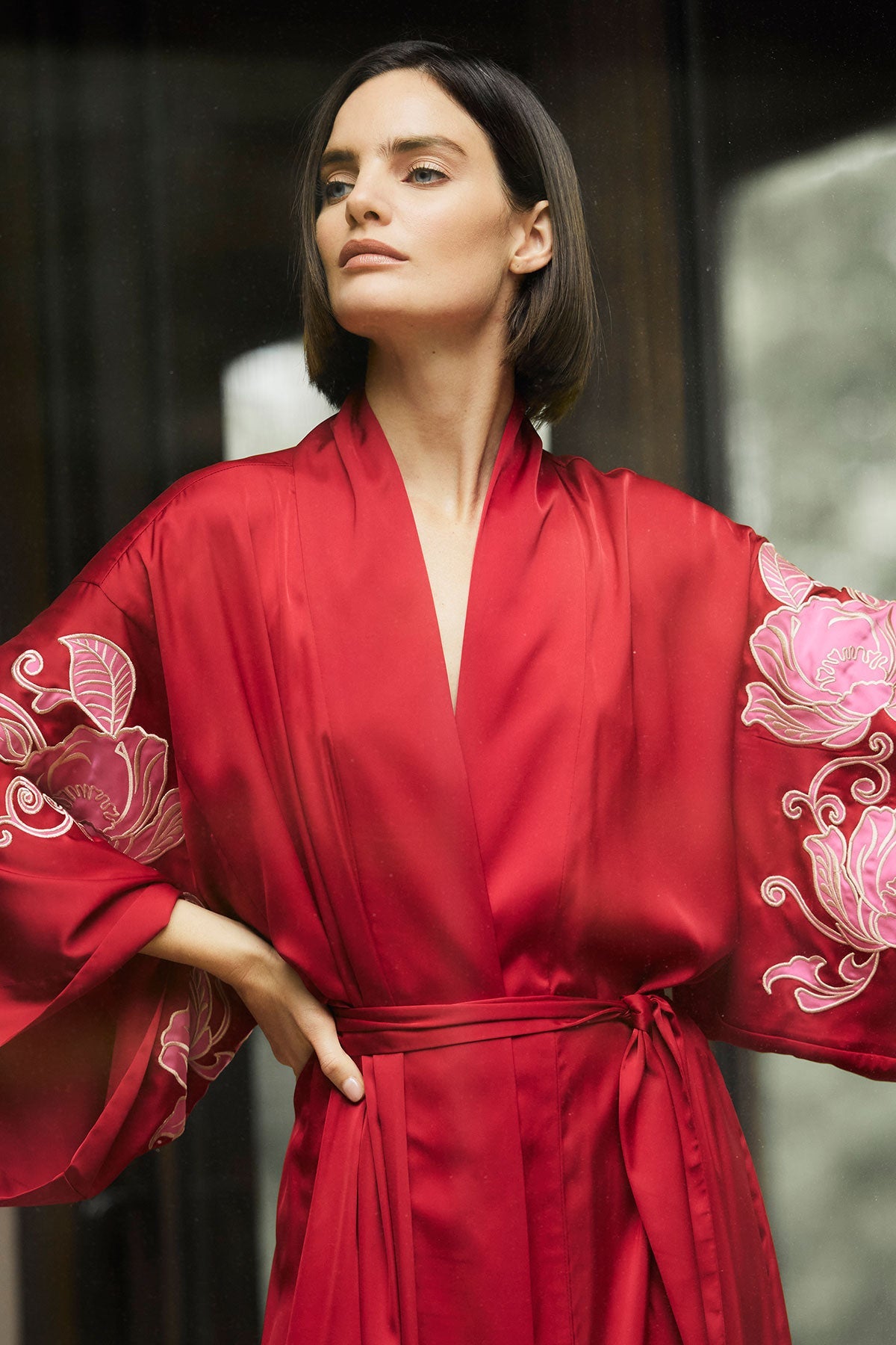 Natori Satin Essentials Embroidered Kimono