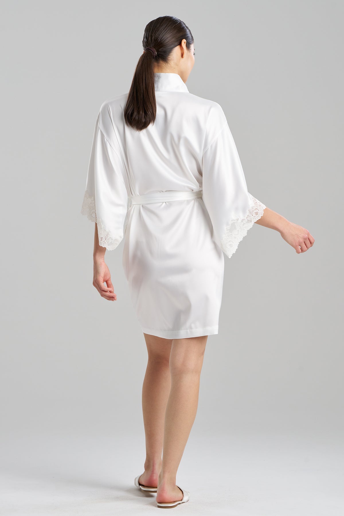 Natori Peony Glamour Wrap