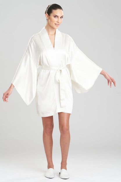 Natori Buy Key Essentials Silk Wrap in Warm White Online