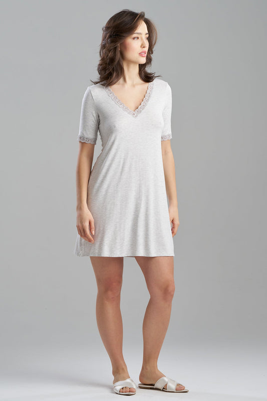 Natori Feathers Essentials Lenzing™ Ecovero™ Viscose Lace Sleepshirt