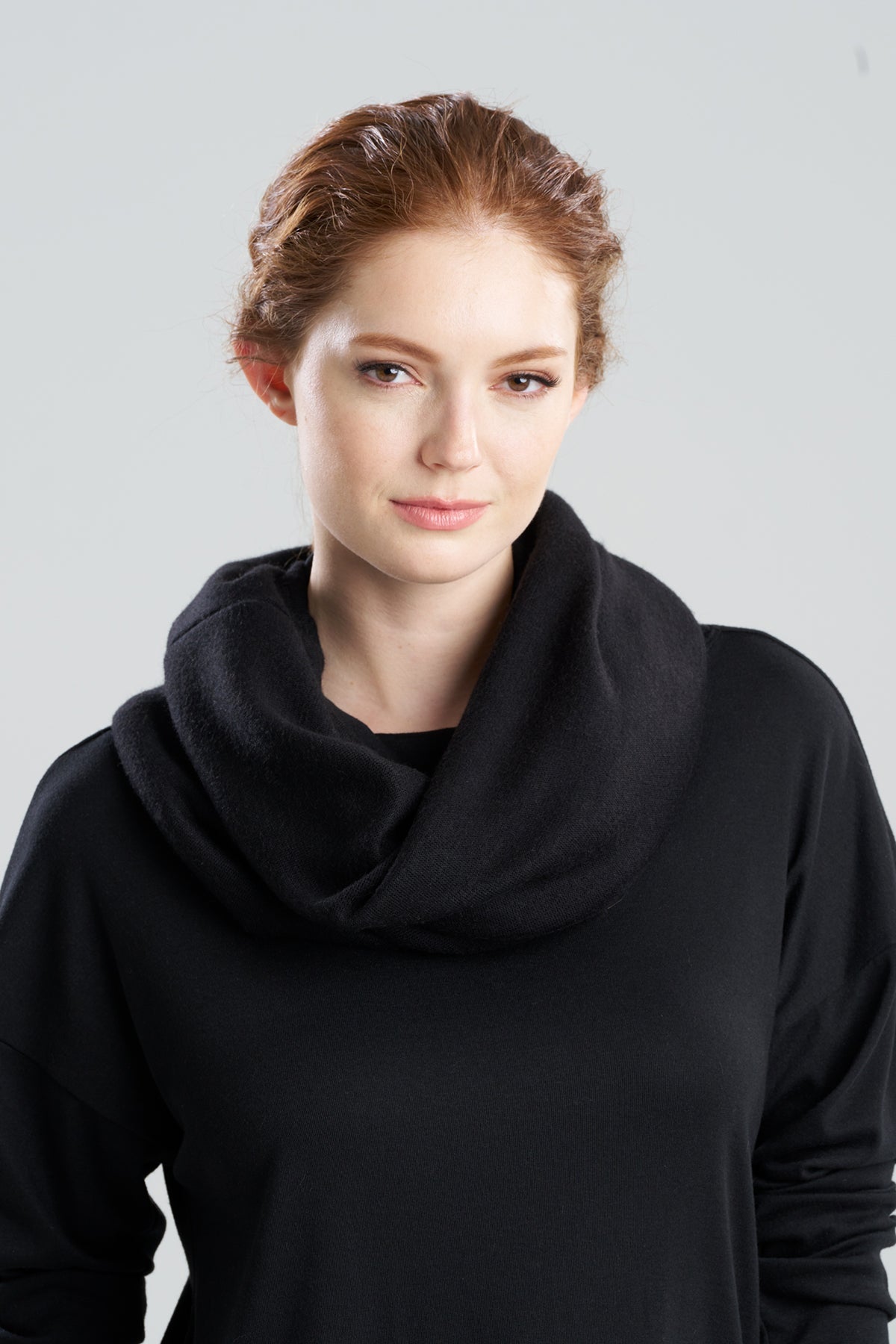 Natori Himalaya Sweater Knit Snood