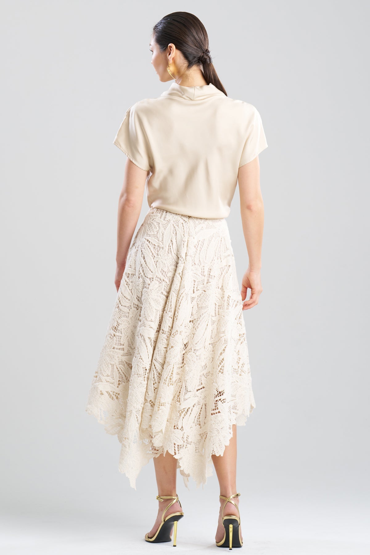 Natori Crochet Lace Cotton Handkerchief Hem Skirt