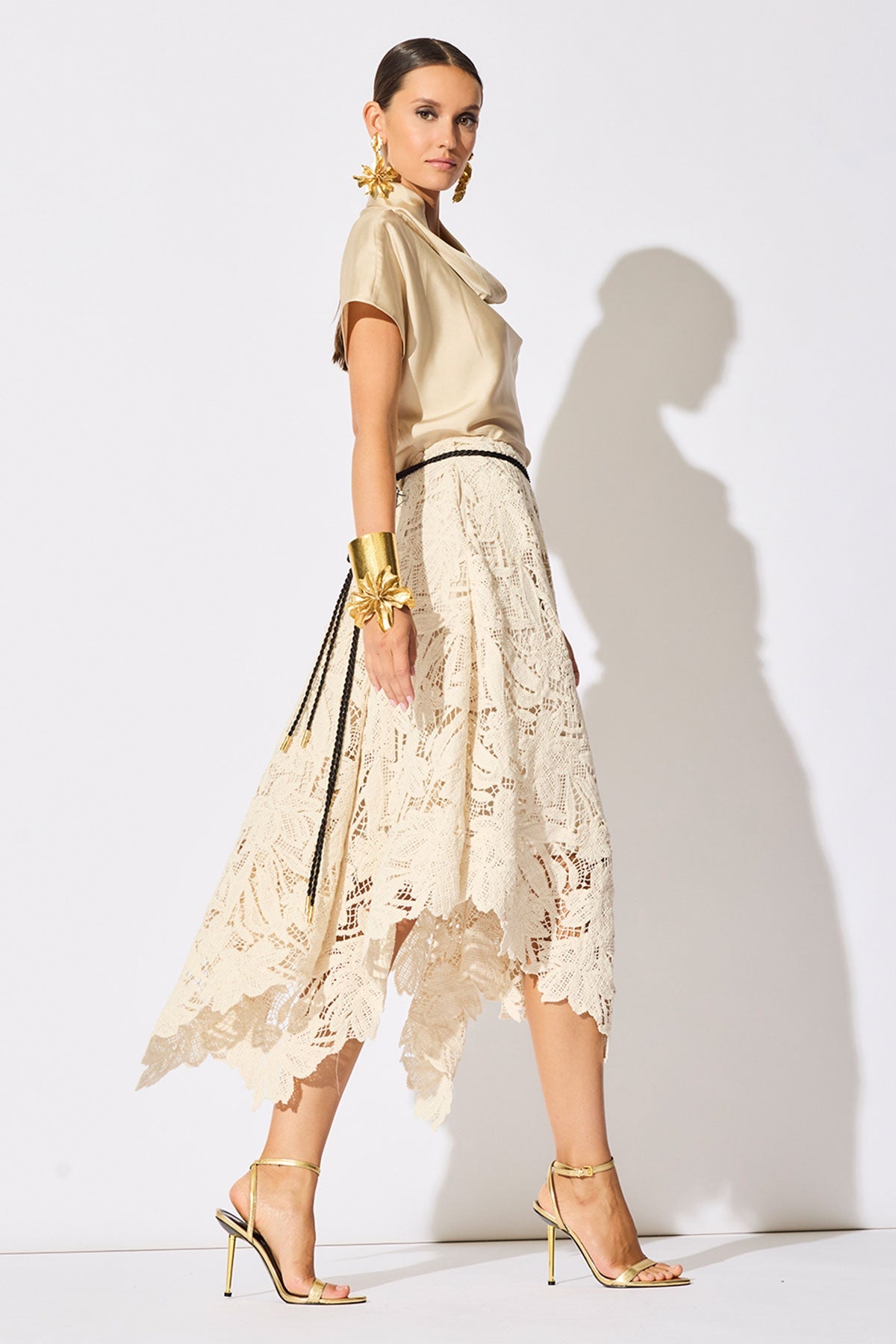 Natori Crochet Lace Cotton Handkerchief Hem Skirt