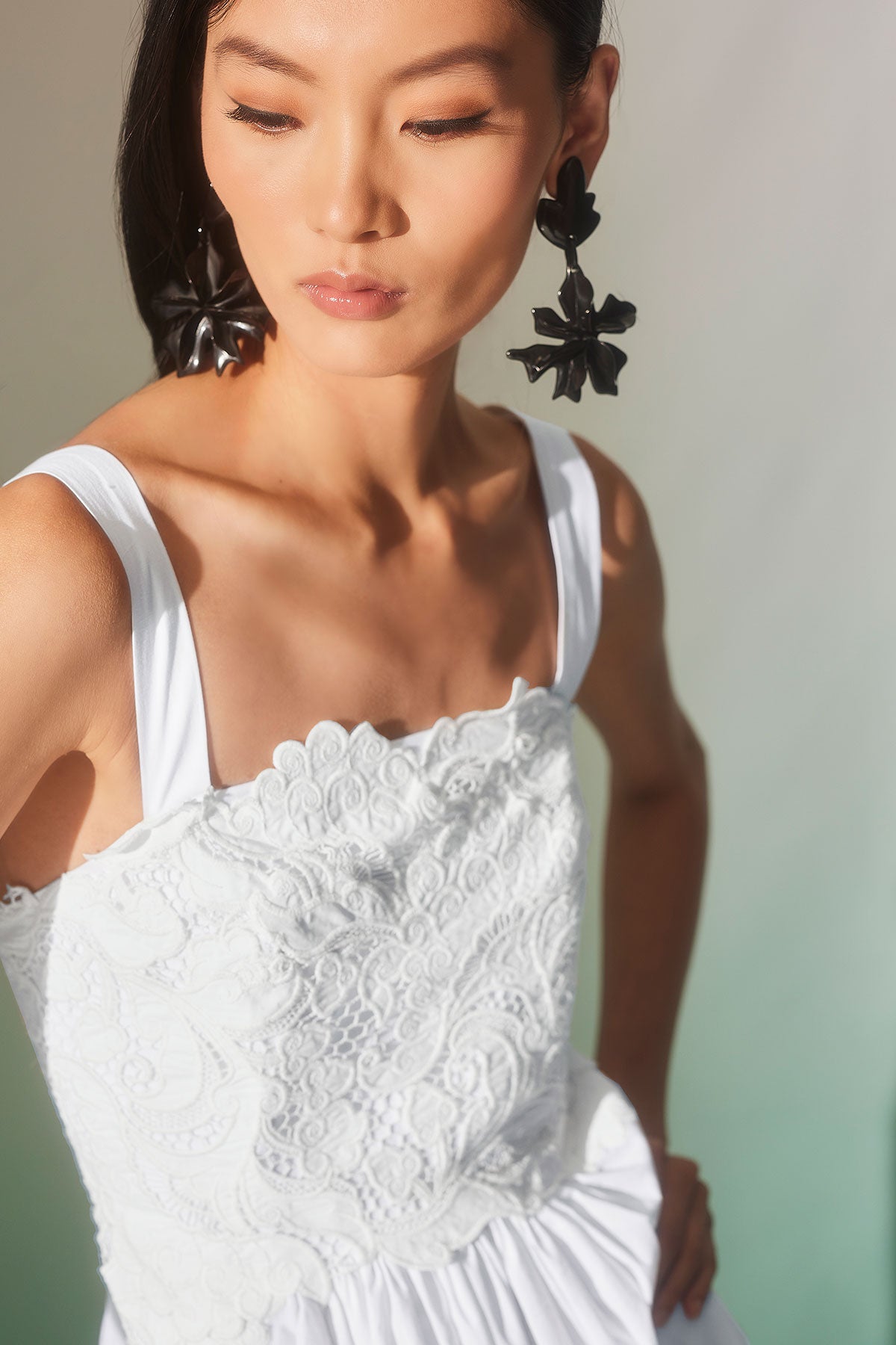 Natori Kumo Embroidery Applique Sundress