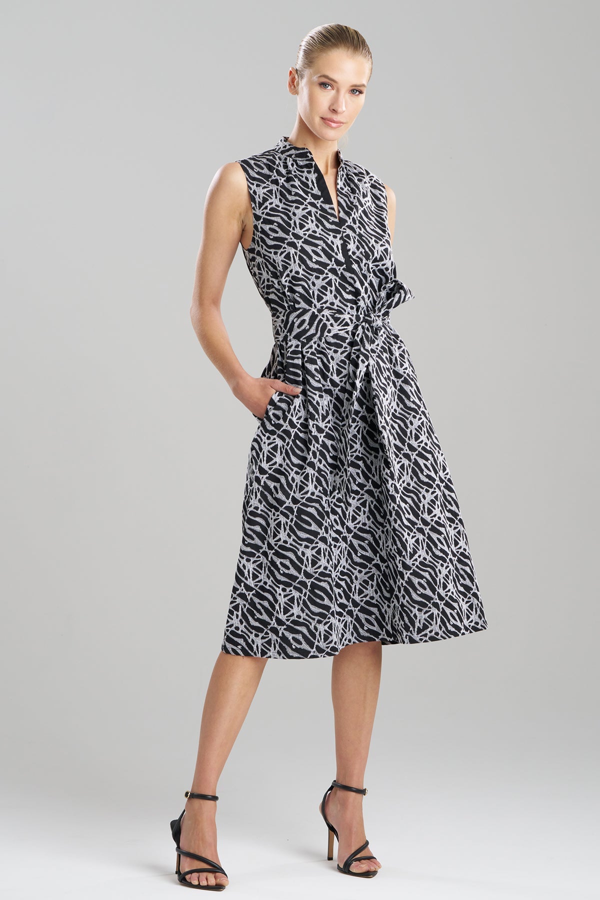 Natori Geo Embroidered Cotton Poplin Mandarin Dress