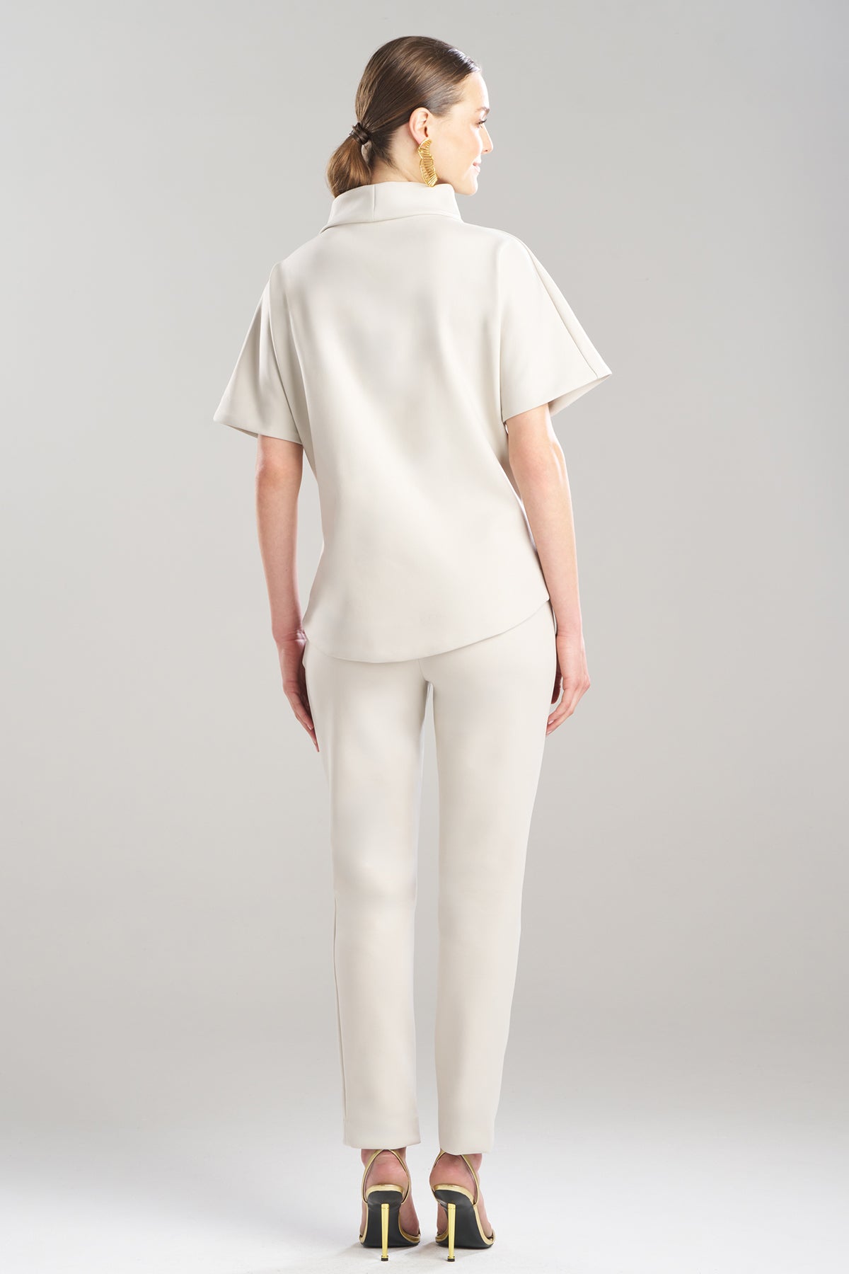 Natori Techno Crepe Funnel Neck High Low Top