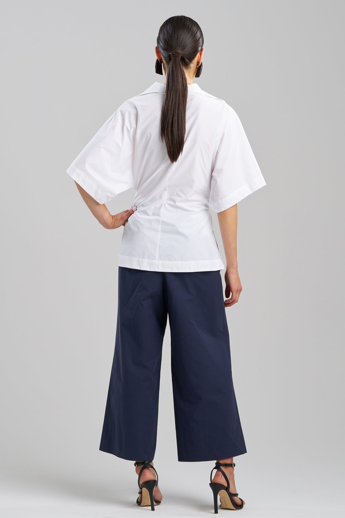 Natori Techno Poplin Wrap Top