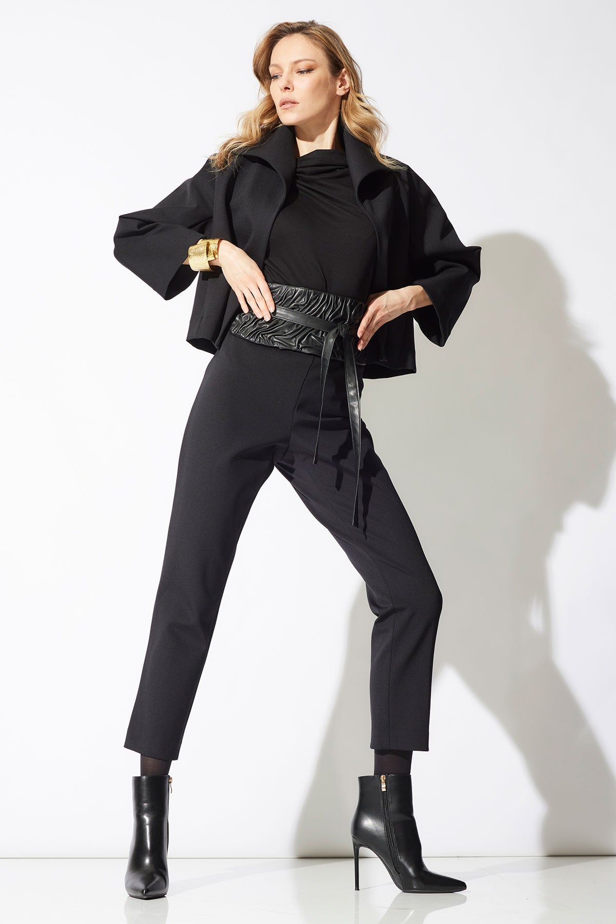 Natori Techno Crepe Side Zip Ankle Pants