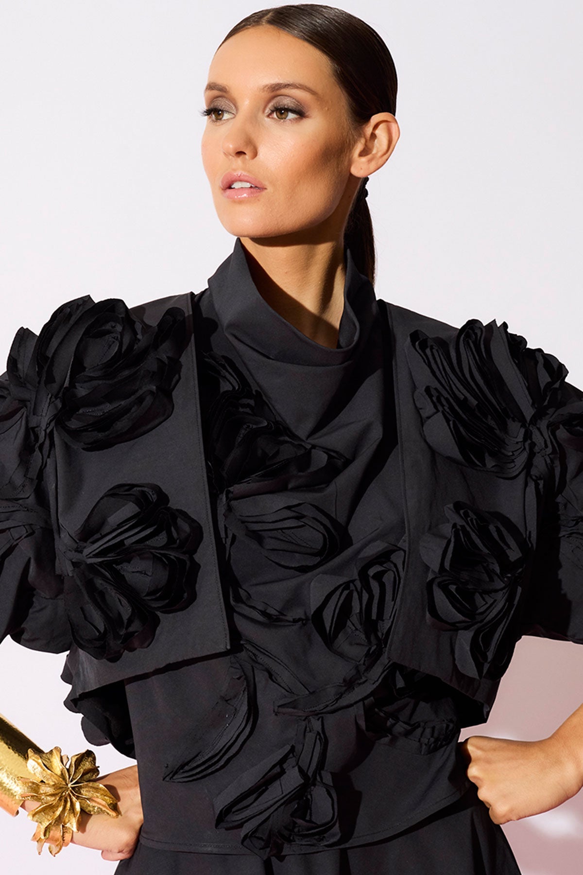Natori Tech Cotton Taffeta 3D Embroidered Bolero