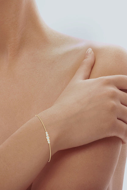 Natori Buy Indochine 14k Tapering Hexagon Diamond Bar Bracelet in 14K Yellow Gold Online